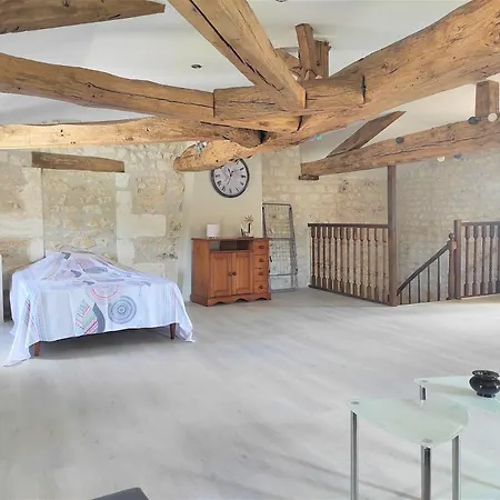 Logis De La Passerelle Casa de Férias Port-dʼEnvaux