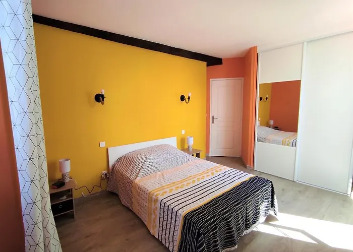 Logis De La Passerelle Holiday home *