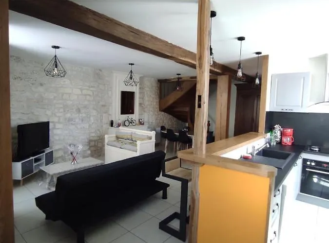 Logis De La Passerelle Port-dʼEnvaux